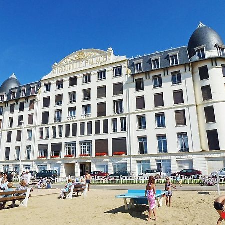 Paradis Les Pieds Sur Le Sable Trouville Palace Номер фото